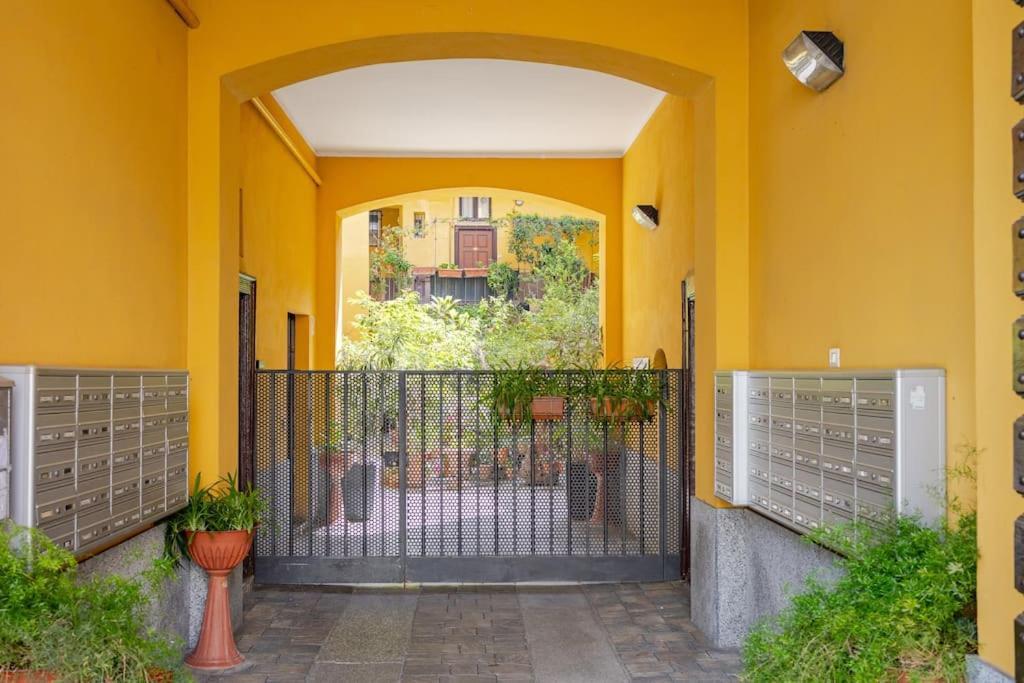 Center Apartments Milano - Charming Home Navigli Exterior photo